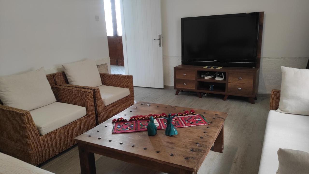 Mystic Guest House Famagusta Famagouste Extérieur photo